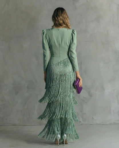 CHIARA | Elegante Vestido con Mangas con Flecos