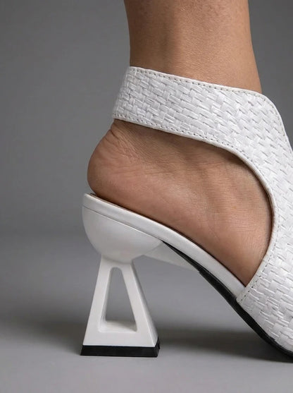VITTORIA | Elegantes Sandalias con Tacón Trenzadas 2026